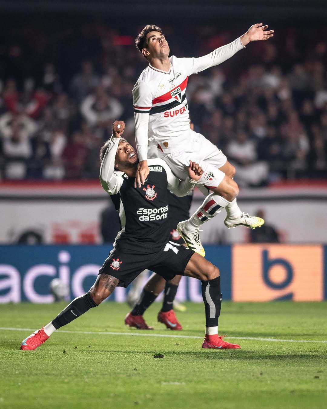 3377体育-包含C罗关键节点精彩发挥，篮网带队取胜！的词条