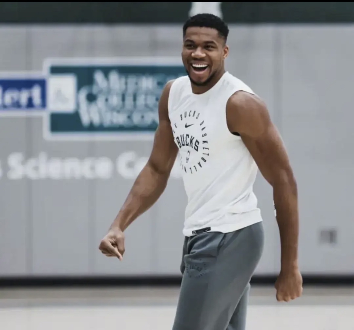 3377体育-字母哥新星高光表现表现惊艳，IG未来可期！的简单介绍